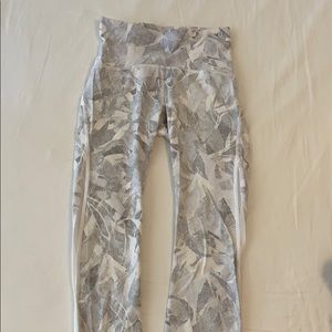 Lululemon Train Times crop